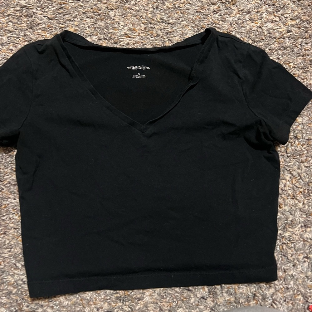 wild fable Black V-Neck Short Sleeve Tee